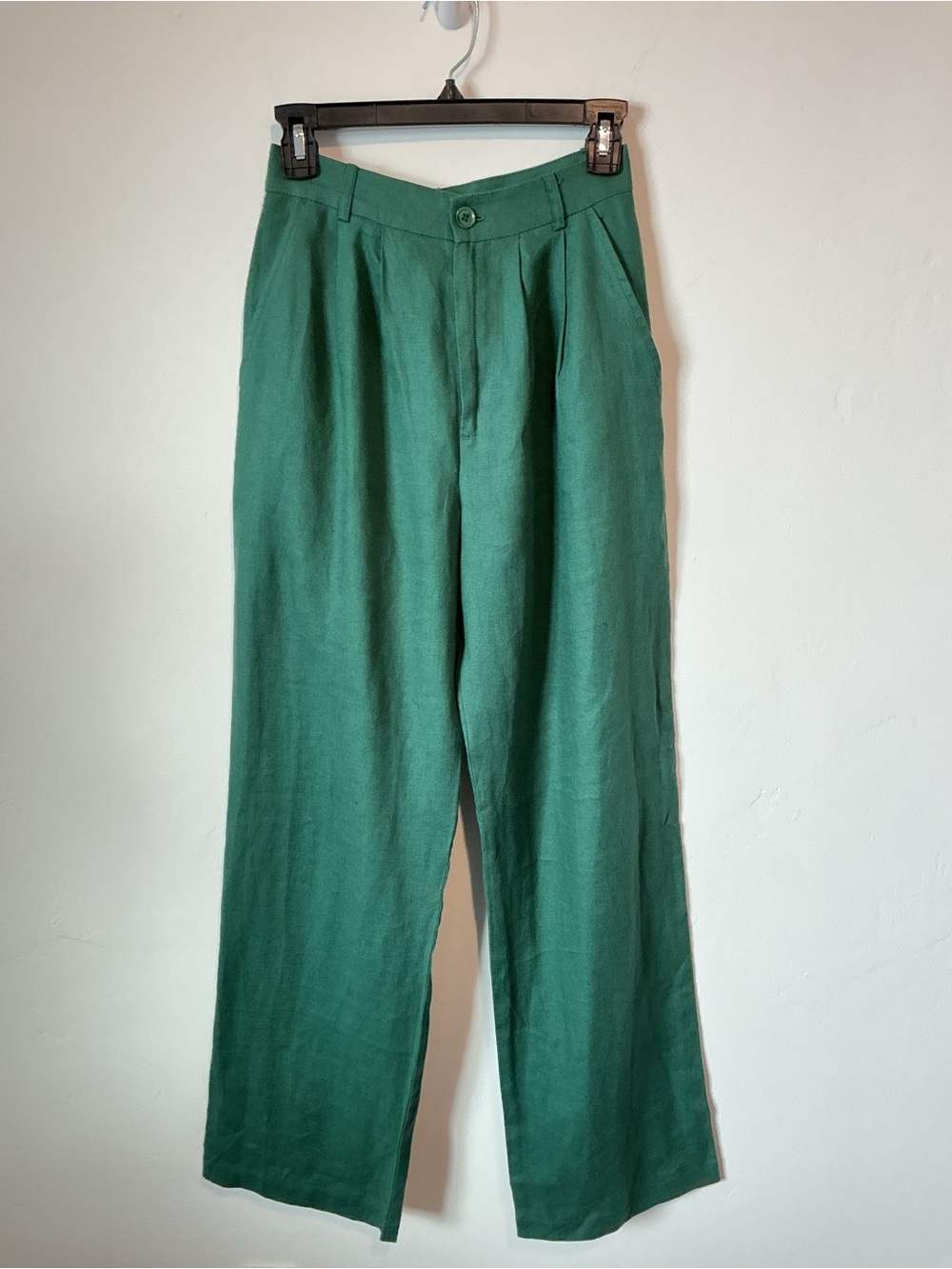 Reformation Emerald Green Pleated Linen-Blend Chinos